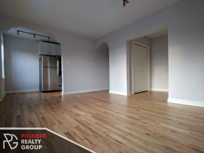 Building Photo - 2420 N Kedzie Blvd