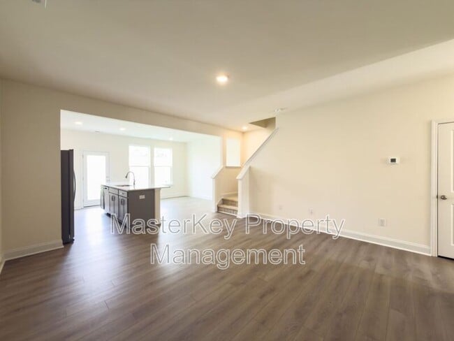 Building Photo - 74 Bloodroot St