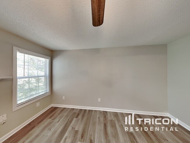 Building Photo - 105 Bainbridge Place Dallas GA
