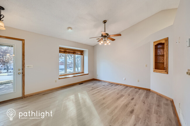 Building Photo - 2661 Oak Ridge Dr, Monticello, MN, 55362