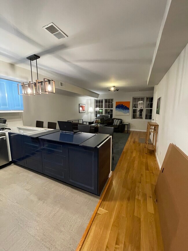 Kitchen finishing reno's - 1116 Buttonwood St
