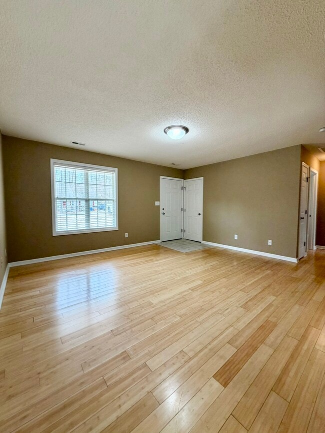 Foto del edificio - 132 Brook Pl