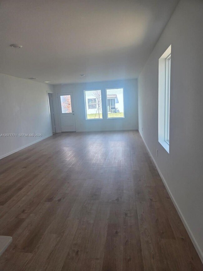 Foto del edificio - 3507 Rover Rd