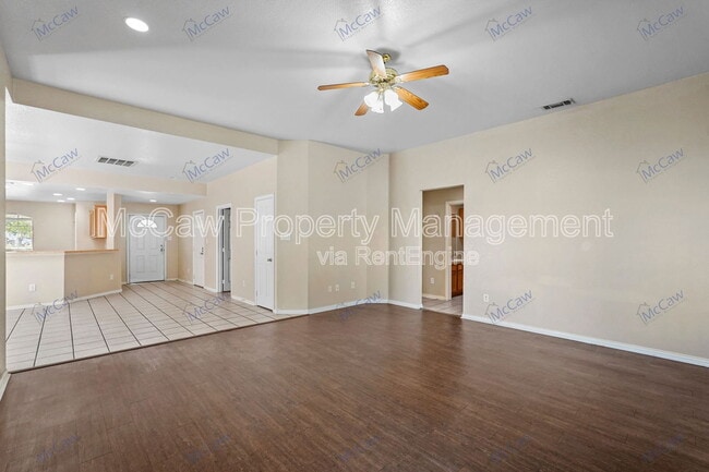 Building Photo - 2319 Great Light Dr