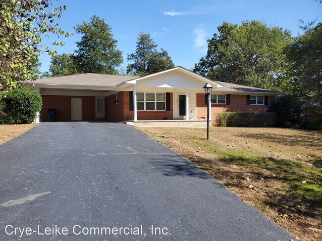 Building Photo - 3 br, 2 bath House - 426 Wildwood Circle
