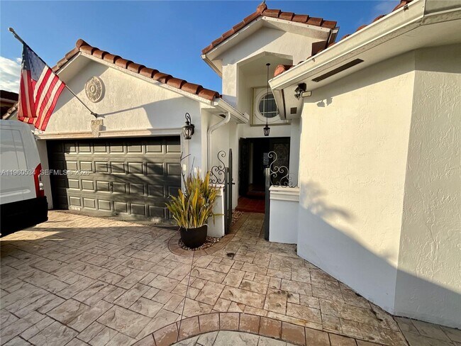 Foto del edificio - 7971 NW 186th Terrace