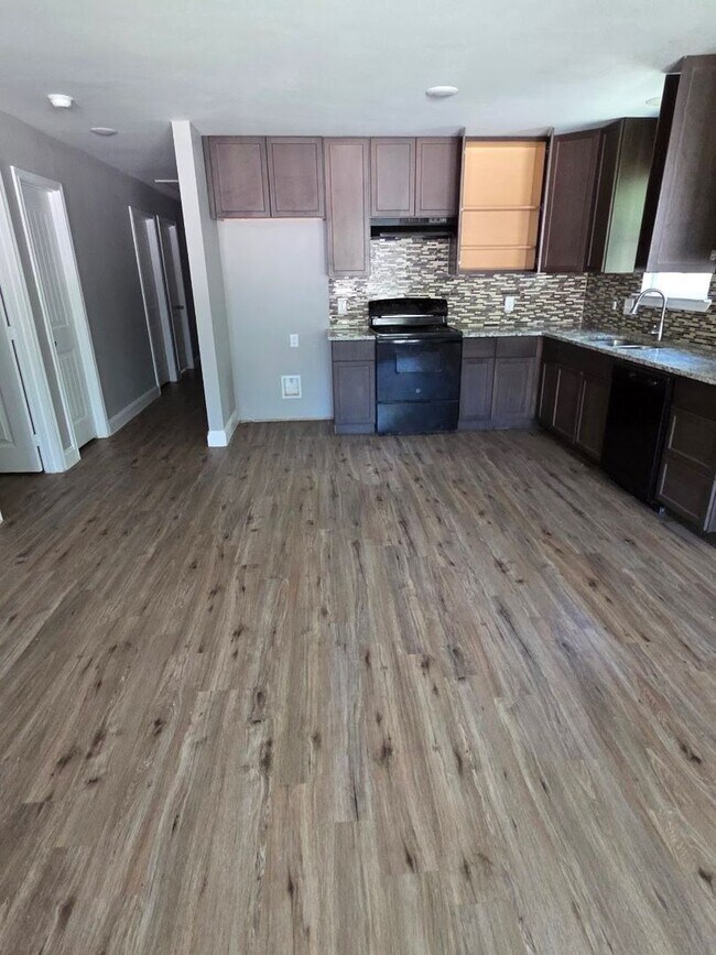Foto del edificio - 7121 Yuma Dr