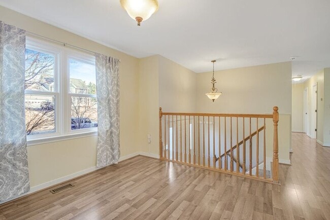 Foto del edificio - 22 Brown Cir