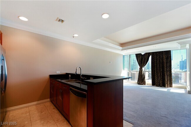 Foto del edificio - 4525 Dean Martin Dr