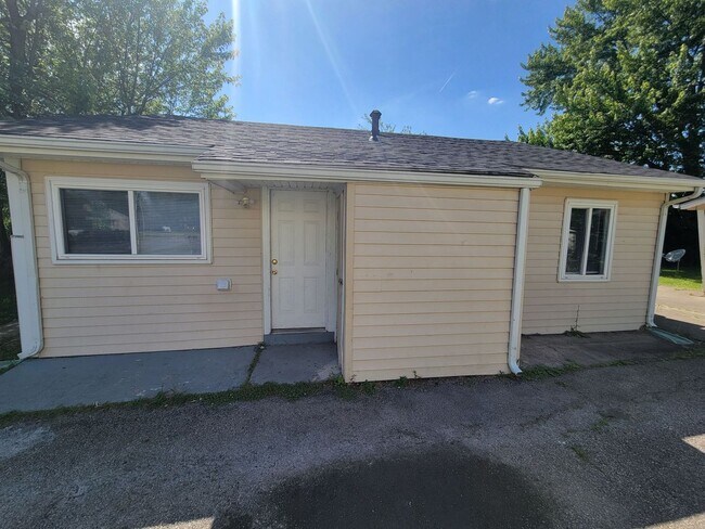 Foto del edificio - 4613 Nevada Ave 3BR/1BA (Dayton)