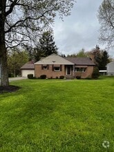 Building Photo - 32 Orchard Dr