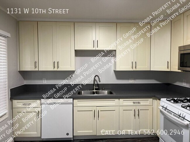 Foto del edificio - 1131 W 10th St