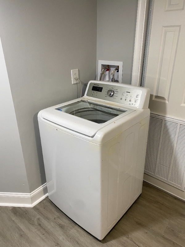 Building Photo - 5112 Belair Rd