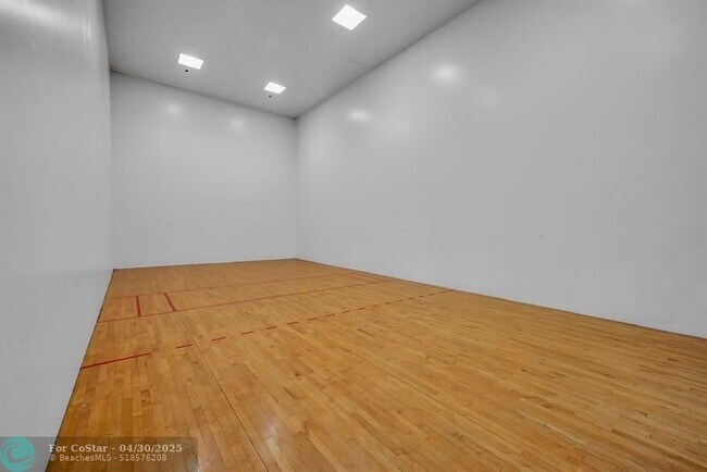 Foto del edificio - 3679 NW Adriatic Ln
