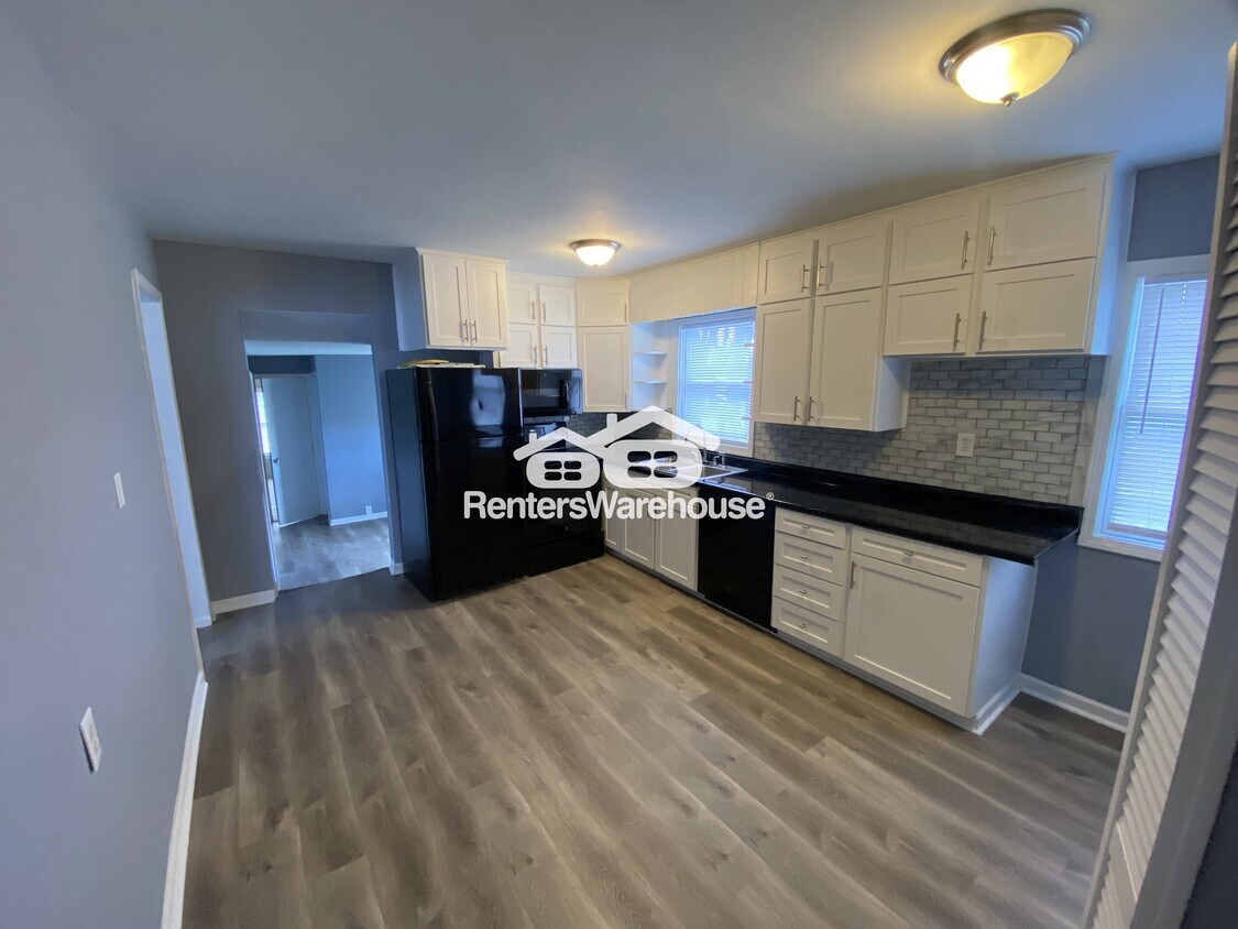 Foto principal - 11030 N Locust St