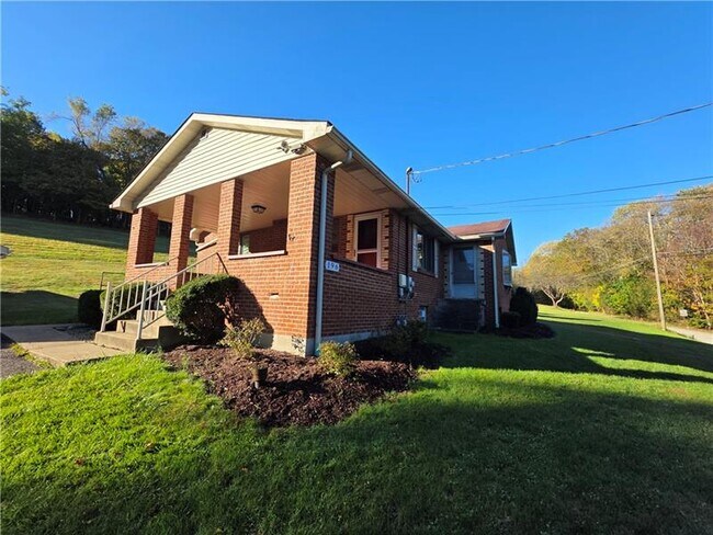 Foto del edificio - 196 Valley Rd