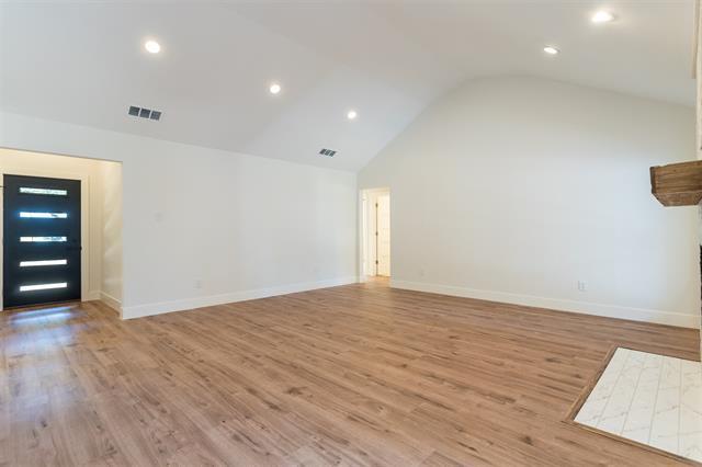 Building Photo - 3581 Mercury Dr