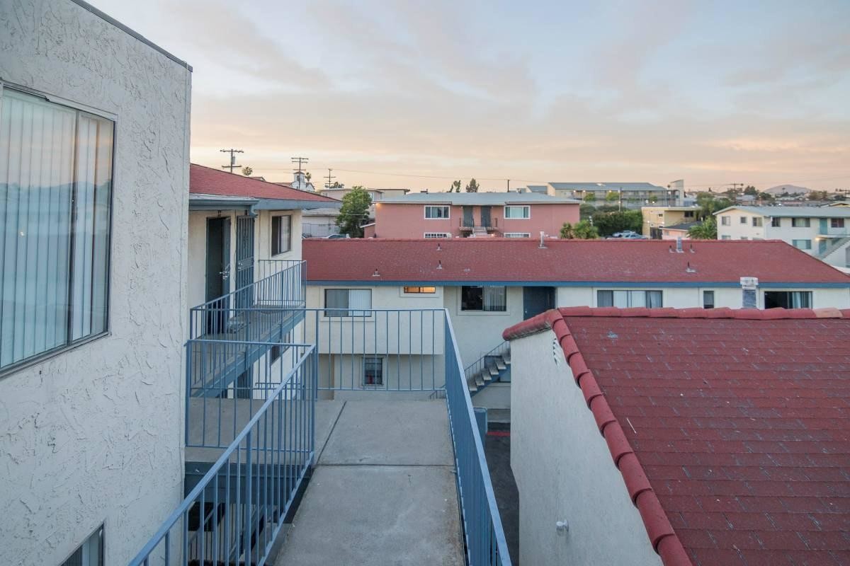Primary Photo - 4044 Estrella Ave