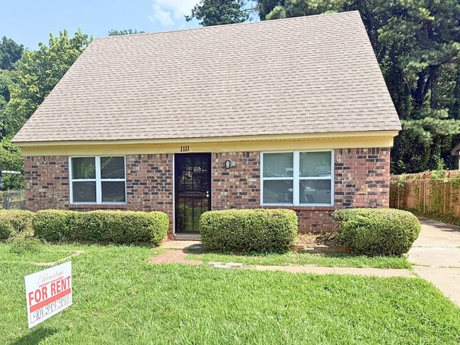 Photo - Spacious 4-Bedroom Home for Rent – 1111 Canary Ln, Memphis, TN 38109