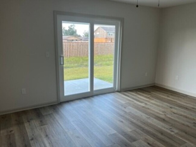 Foto del edificio - 3513 Mill Point Cove