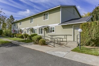 Building Photo - 15 N Weber Rd