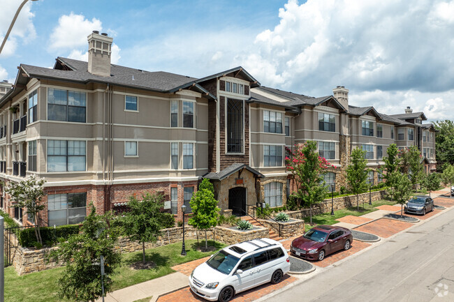 Building Photo - Eastbridge Apartments