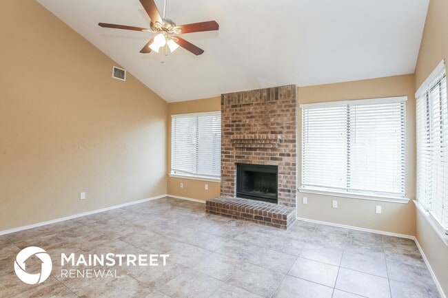 Foto del edificio - 4031 Rocky Ledge Dr