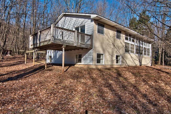 Building Photo - 8790 Kings Way