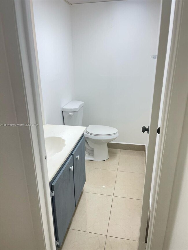 Foto del edificio - 8287 SW 128th St