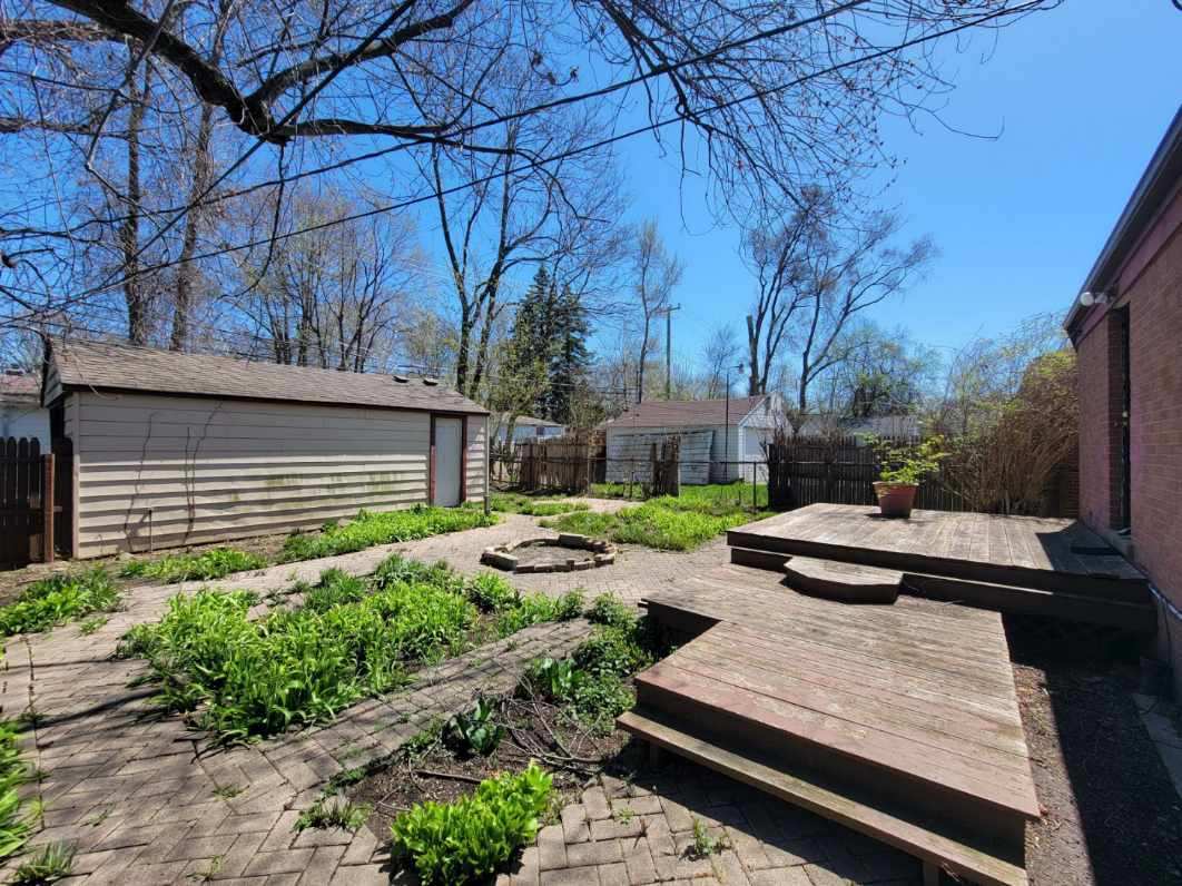 Building Photo - 9660 Bramell