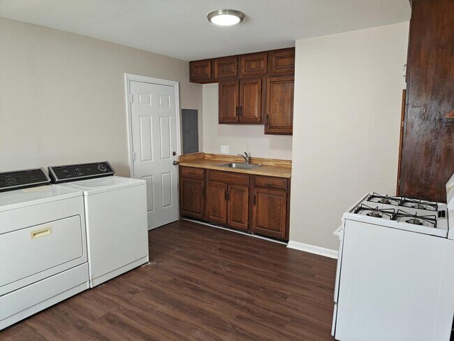 Foto del edificio - 31335 Elmwood