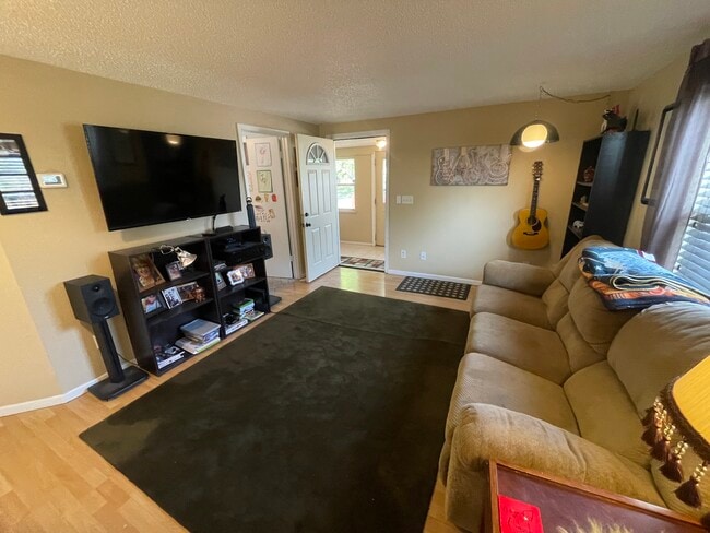Living Room - 322 S 10th St