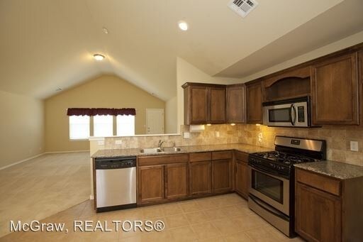 Foto del edificio - 3 br, 2 bath House - 4037 W 105th Street