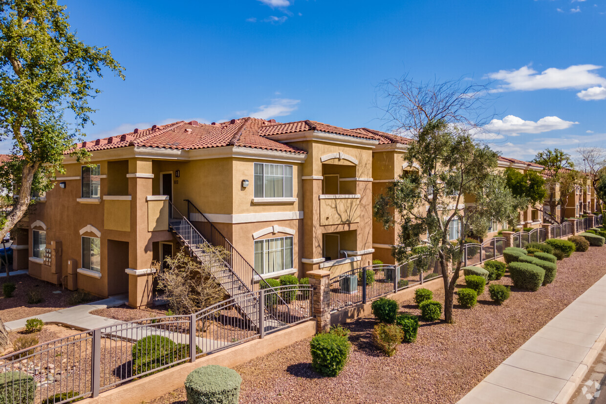 Remington Ranch Apartments - 12740 W Indian School Rd Litchfield Park 