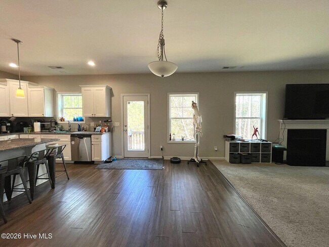 Foto del edificio - 268 Spring Meadows Dr