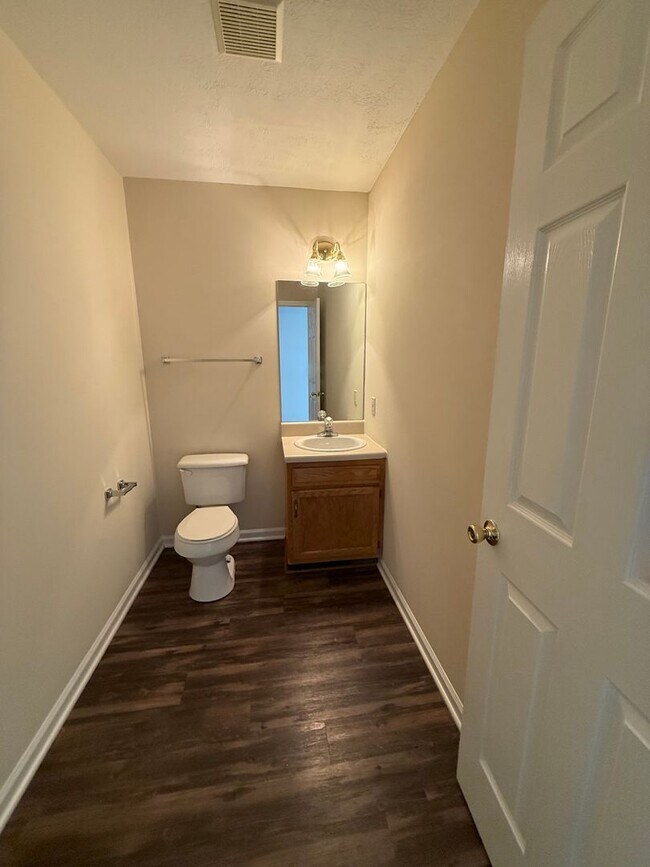 Foto del edificio - Lovely 4 Bedroom 2.5 Bath Home in convenient West Knox location