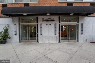 Building Photo - 2101 Chestnut St