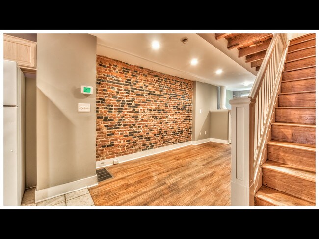 Foto del edificio - 50 E Randall St