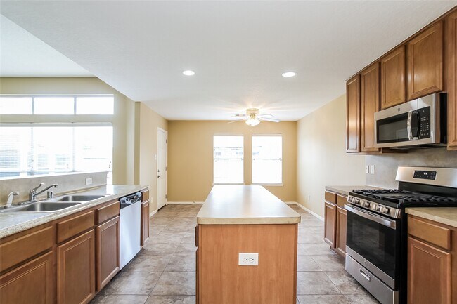 Foto del edificio - 6802 Mountain Wood Way
