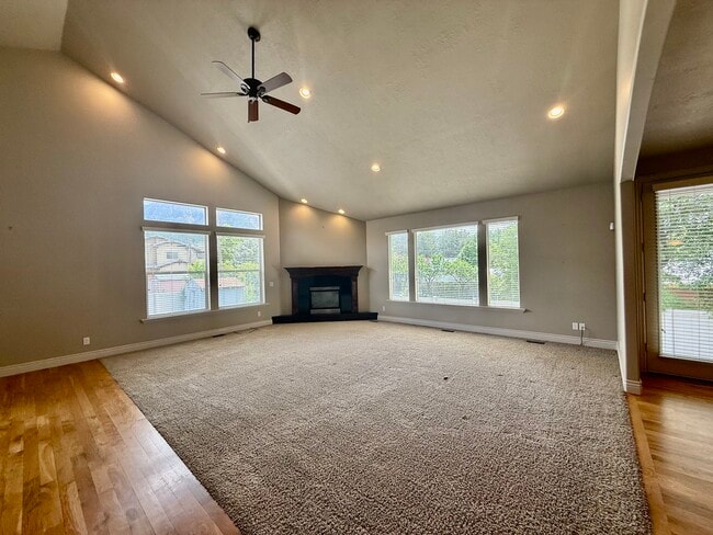 Building Photo - 2034 E 4500 S