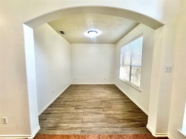 Foto del edificio - 14 Harbinger Ct