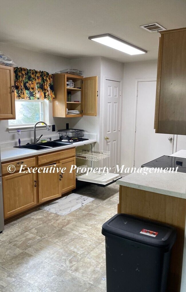 Foto del edificio - 208 Mesquite Cir