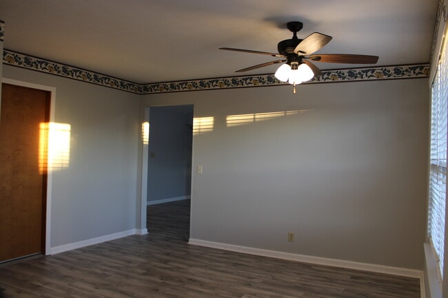 Building Photo - 12541 Kenai Dr