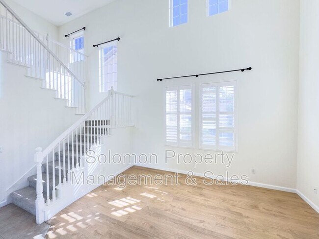 Foto del edificio - 6076 Paseo Carreta