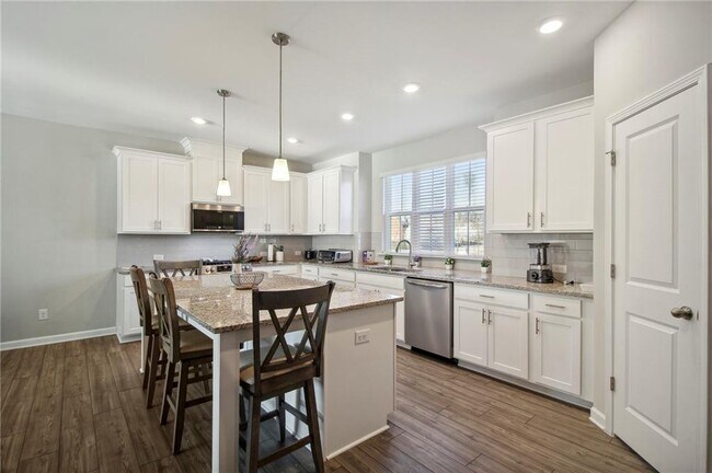 Foto del edificio - 2206 Pale Hawthorn St