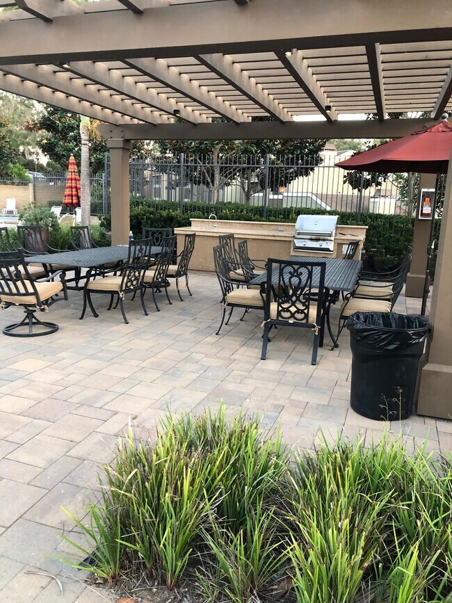 Building Photo - 9 Starfish Ct