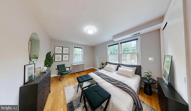 Foto del edificio - 2116 Linden Ln