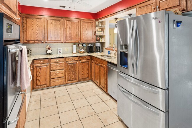 Building Photo - 123 Hiett Ln