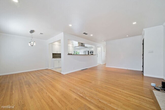 Building Photo - 3 br, 2 bath House - 2265 Trenton Drive