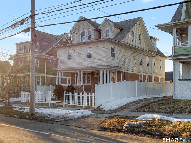 Foto del edificio - 1872 North Ave